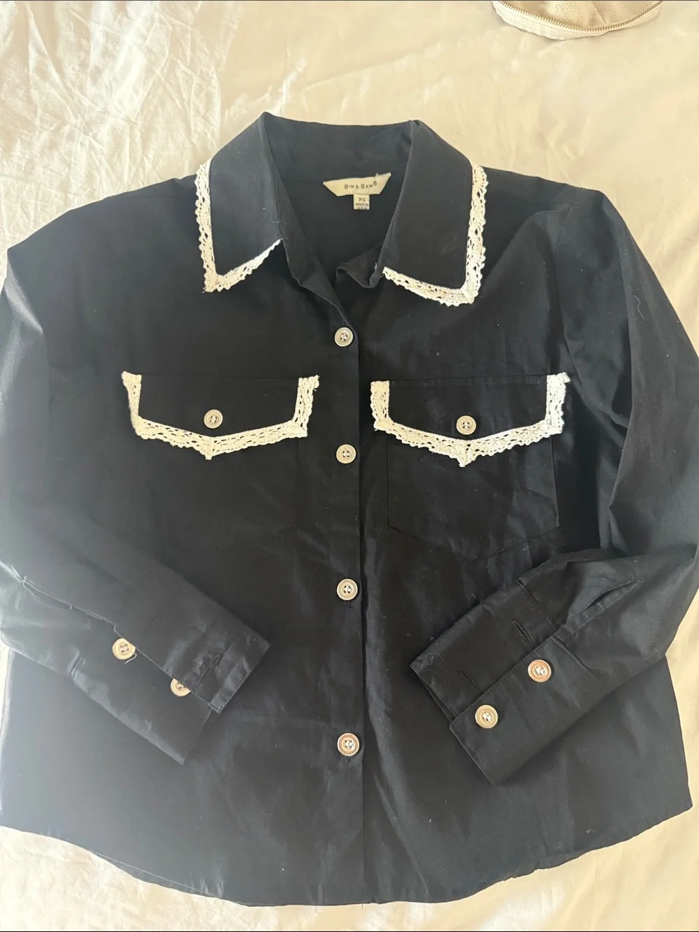Sim & Sam XS Black Button-Up Top - Picture 3 of 6